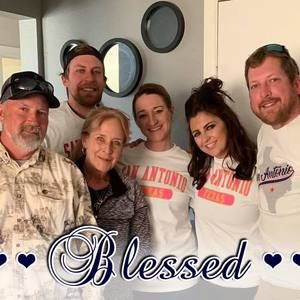 Meet your Posher, Lorrie